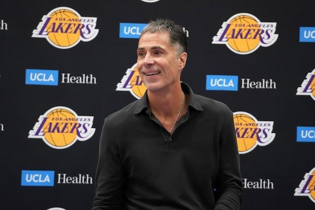 史密斯称文班亚马已跻身NBA顶尖行列，雷霆若无伤将胜马刺